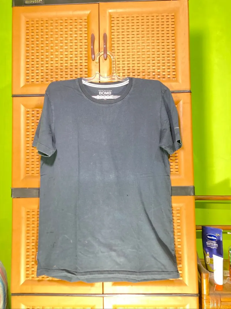 T shirt photo 1