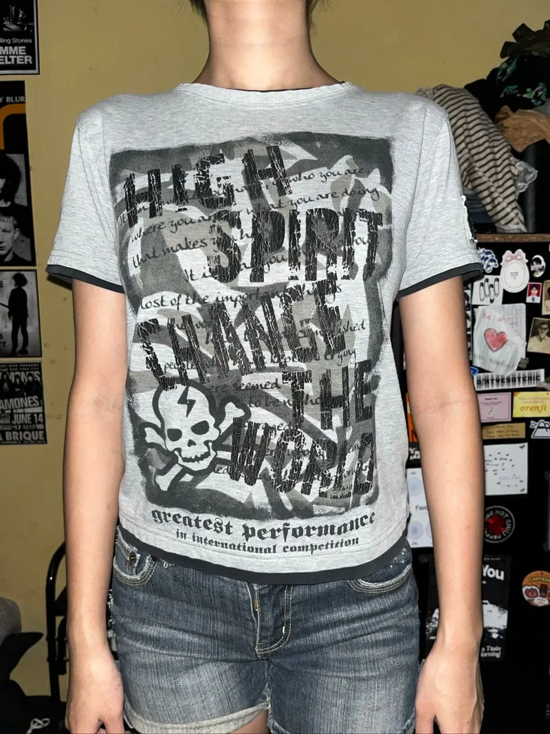 graphic tee photo 1