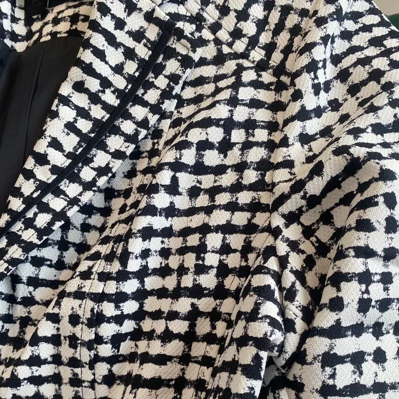 Blazer  photo 1