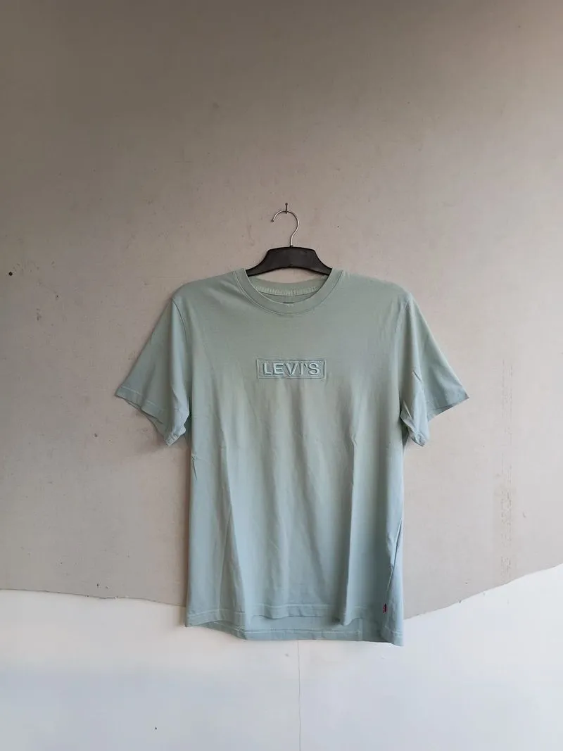 Levis photo 1