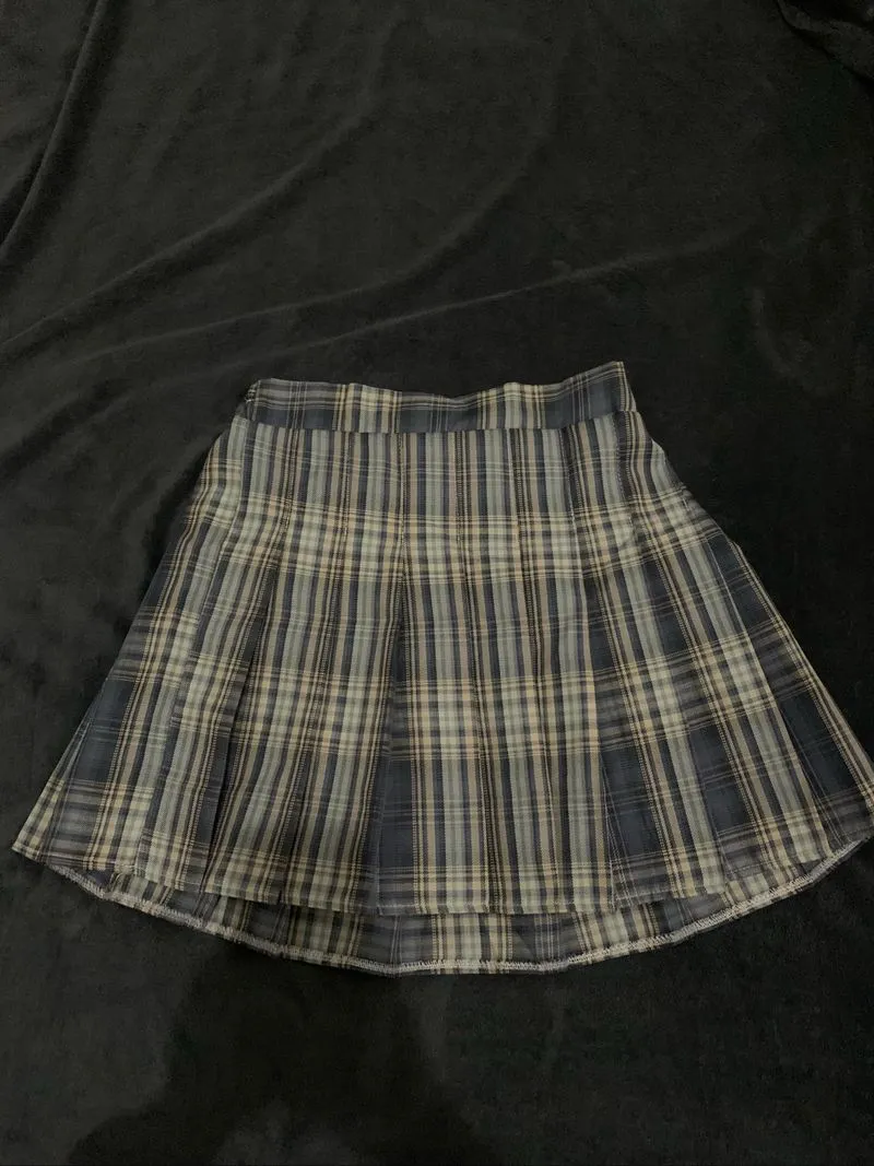 mini skirt photo 1