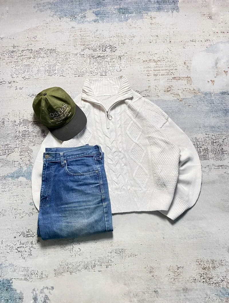 GU CABLE HALFZIP SWEATER photo 1